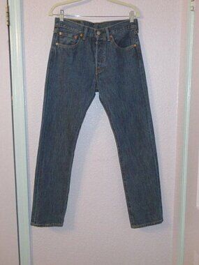Levi's Mens 501 Original Fit Jeans size 29x30 Button Fly Denim Western Cowboy